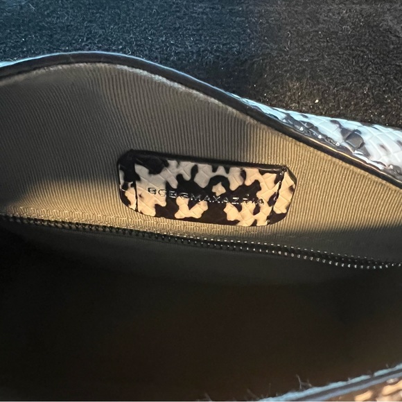 Snake Print Leather Handbag - Picture 5 of 12